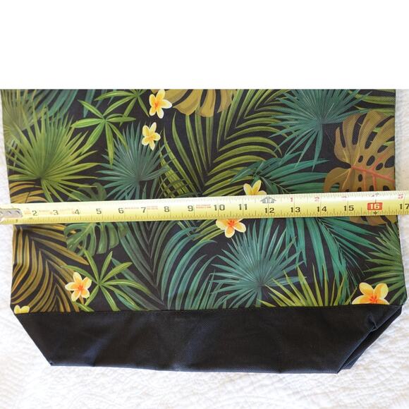 Island Jungle Palm Print tote bag - Picture 5 of 9